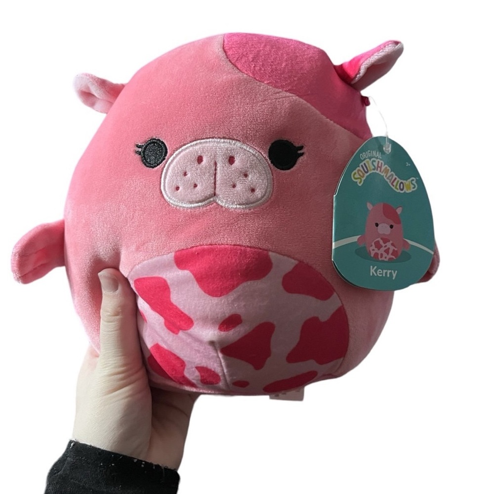 Kerry the sea cow squishmallow 8”